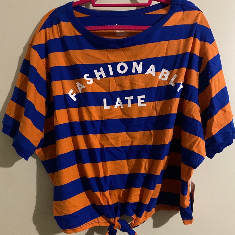 Plus size short sleeve shirt